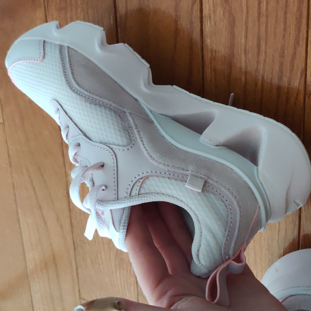 Gorgeous Nike women sneakers - Picture 11 of 13
